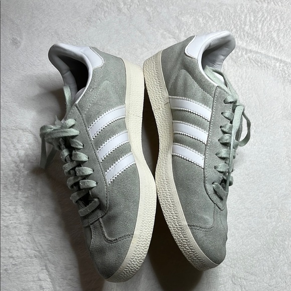 Adidas Green and White Sneakers with Suede Upper - Picture 2 of 15